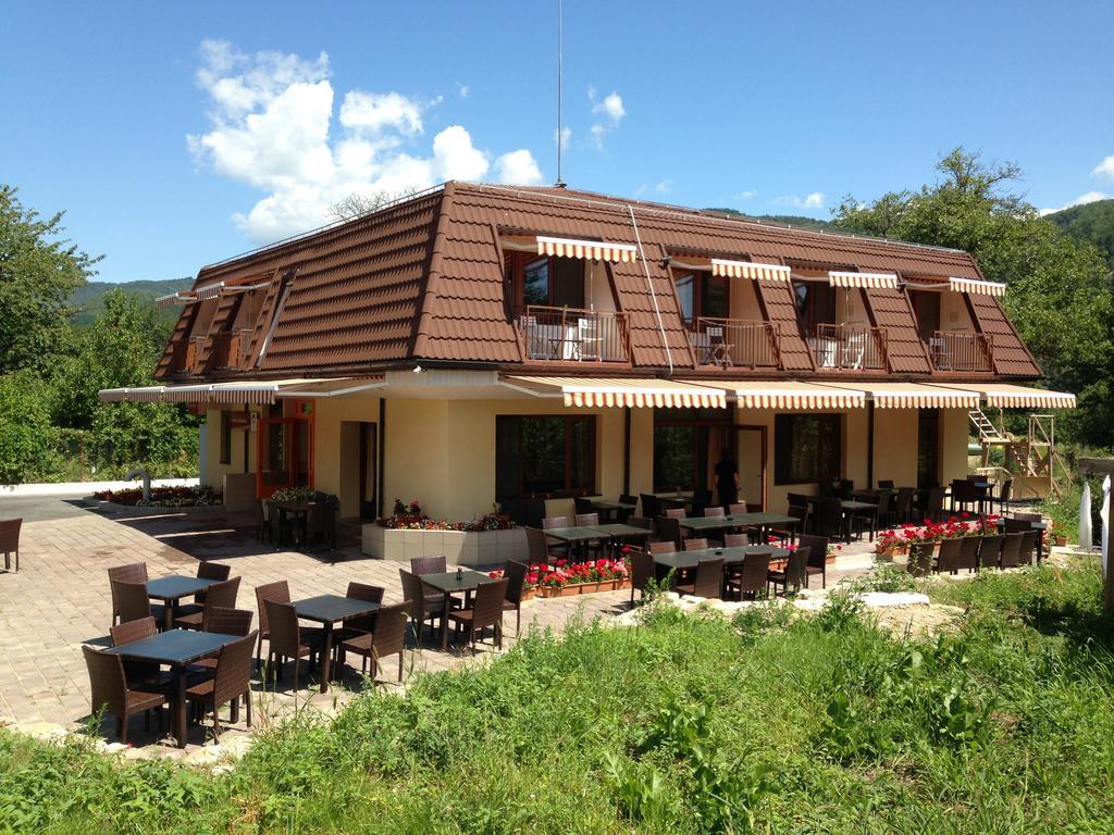 Pensiunea Valea Lupului Valea Lupului  ภายนอก รูปภาพ